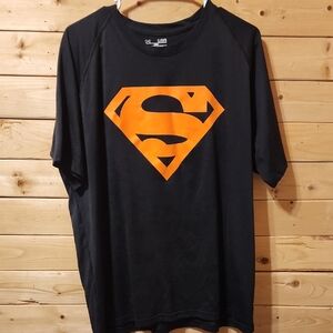 Mens Under Armour Superman T-Shirt Size  XL Loose Fit Heatgear